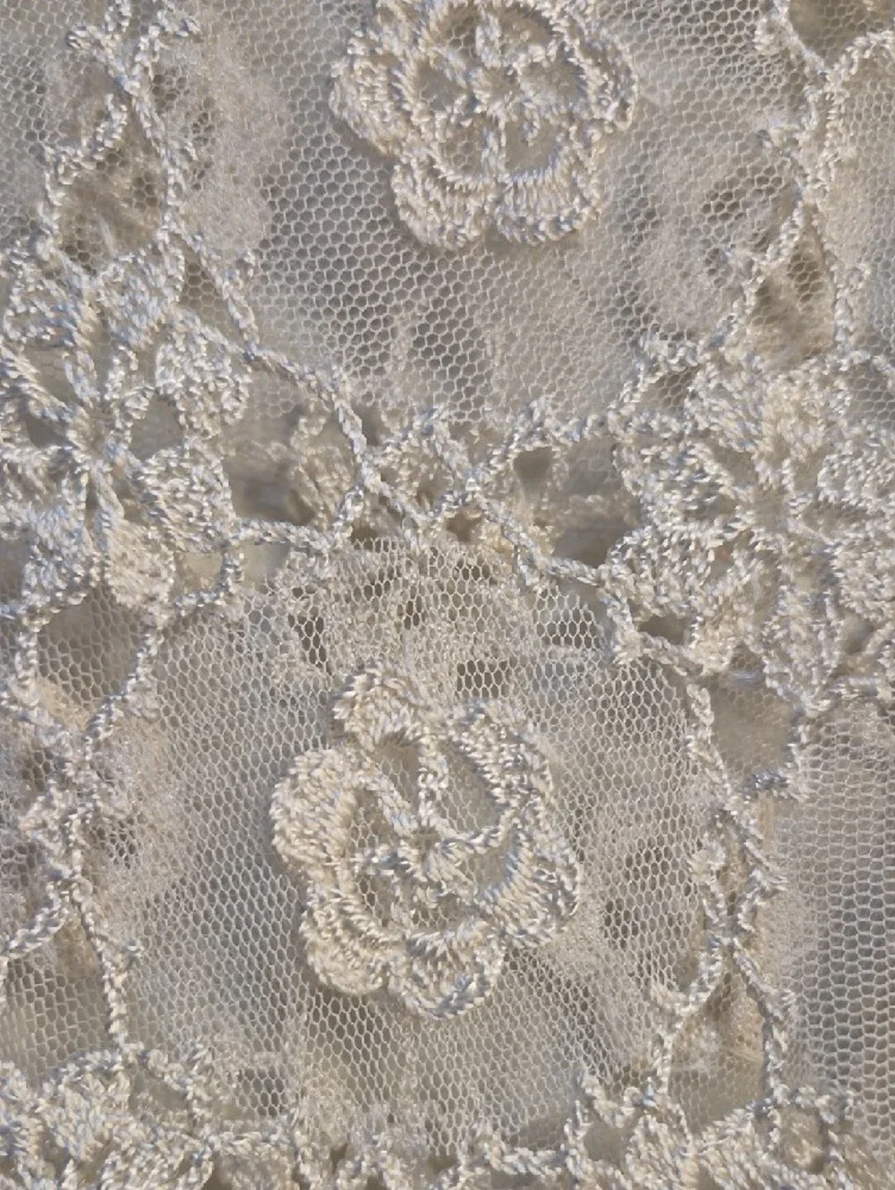 Valenti Cream Crochet Floral Button-Front Blouse - Picture 4 of 10